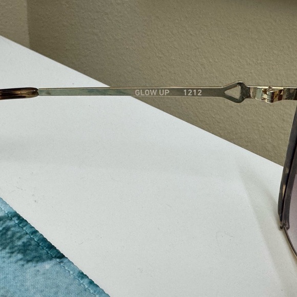 Quay Australia Glow Up Cat Eye Sunglasses as seen on Love Island 🏝️ - Picture 5 of 8